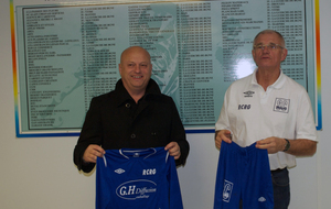 Ecole de foot - Nouveau jeu de maillots "GH Diffusion"